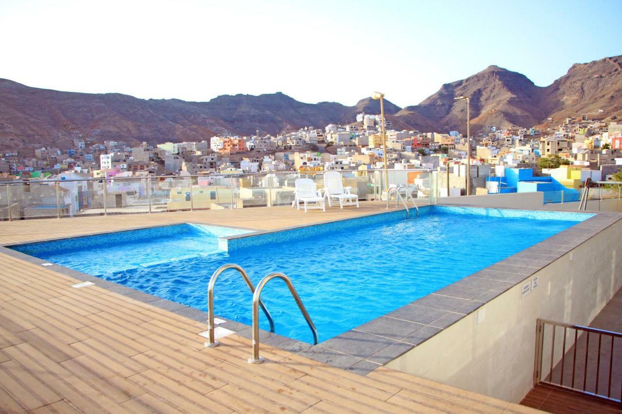 Apartment With Pool In Mindelo Ngoại thất bức ảnh